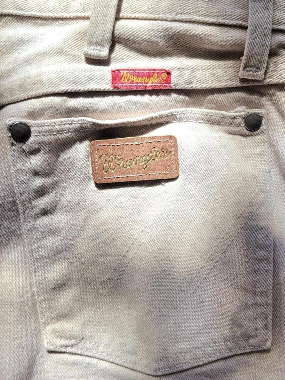 Vintage White/Cream Colored Wrangler Jeans